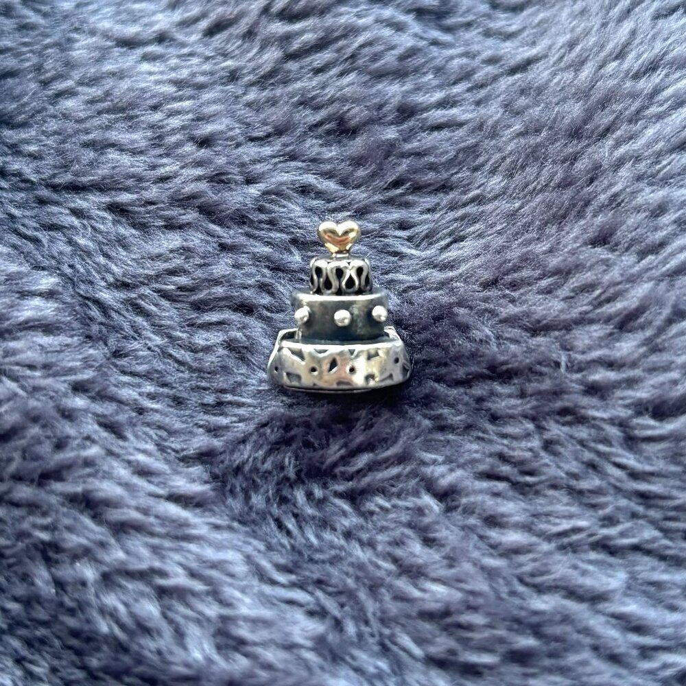 Pandora Charm (Birthday Cake)